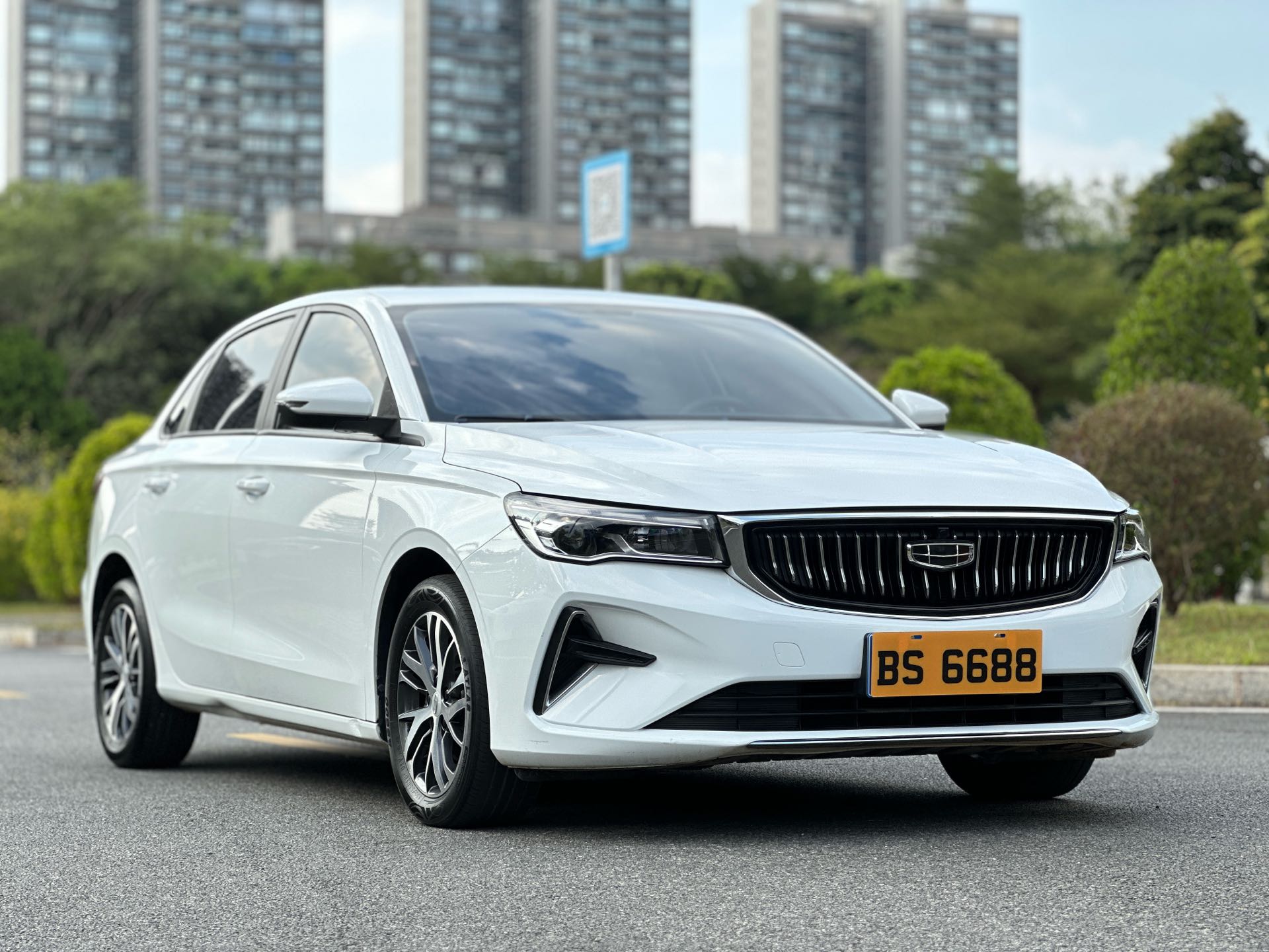 GEELY Emgrand 2023 #2 GEELY Emgrand 2023 car image #2