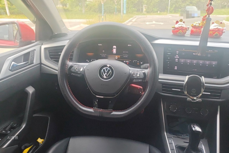 Volkswagen Polo 2023 car image #12
