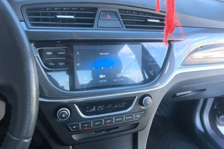 GEELY Emgrand 2017 #13 GEELY Emgrand 2017 car image #13