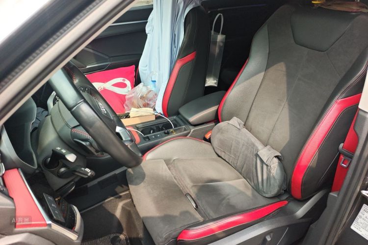 Audi Q3 2020 car image #17