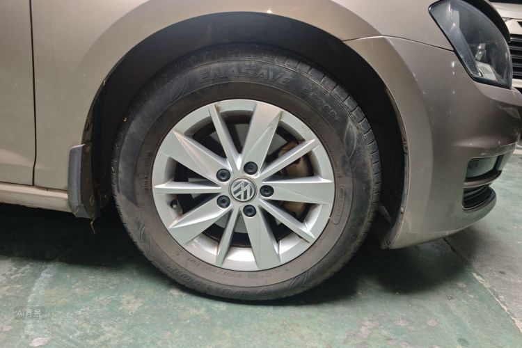 Volkswagen Golf 2015 car image #9