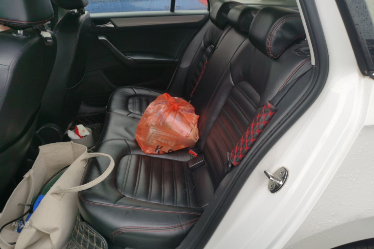 Volkswagen Santana 2016 car image #19