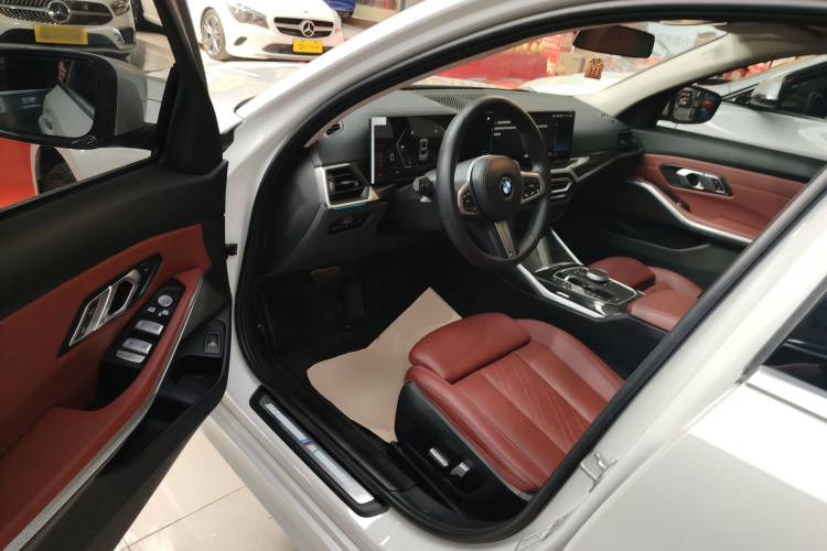 BMW 3 Series 2023 car image #16