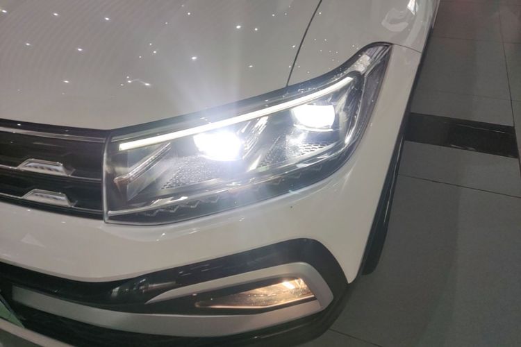 Volkswagen T-Cross 2021 car image #23