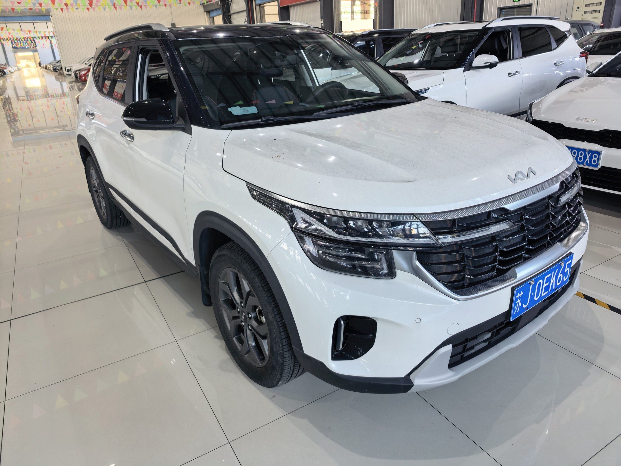 Kia Seltos 2024 immagine di auto #5