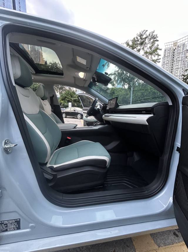 GEELY Emgrand L HiP 2022 #12 GEELY Emgrand L HiP 2022 immagine di auto #12