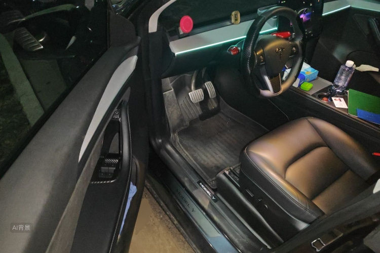 Tesla Model Y 2024 #18 Tesla Model Y 2024 car image #18