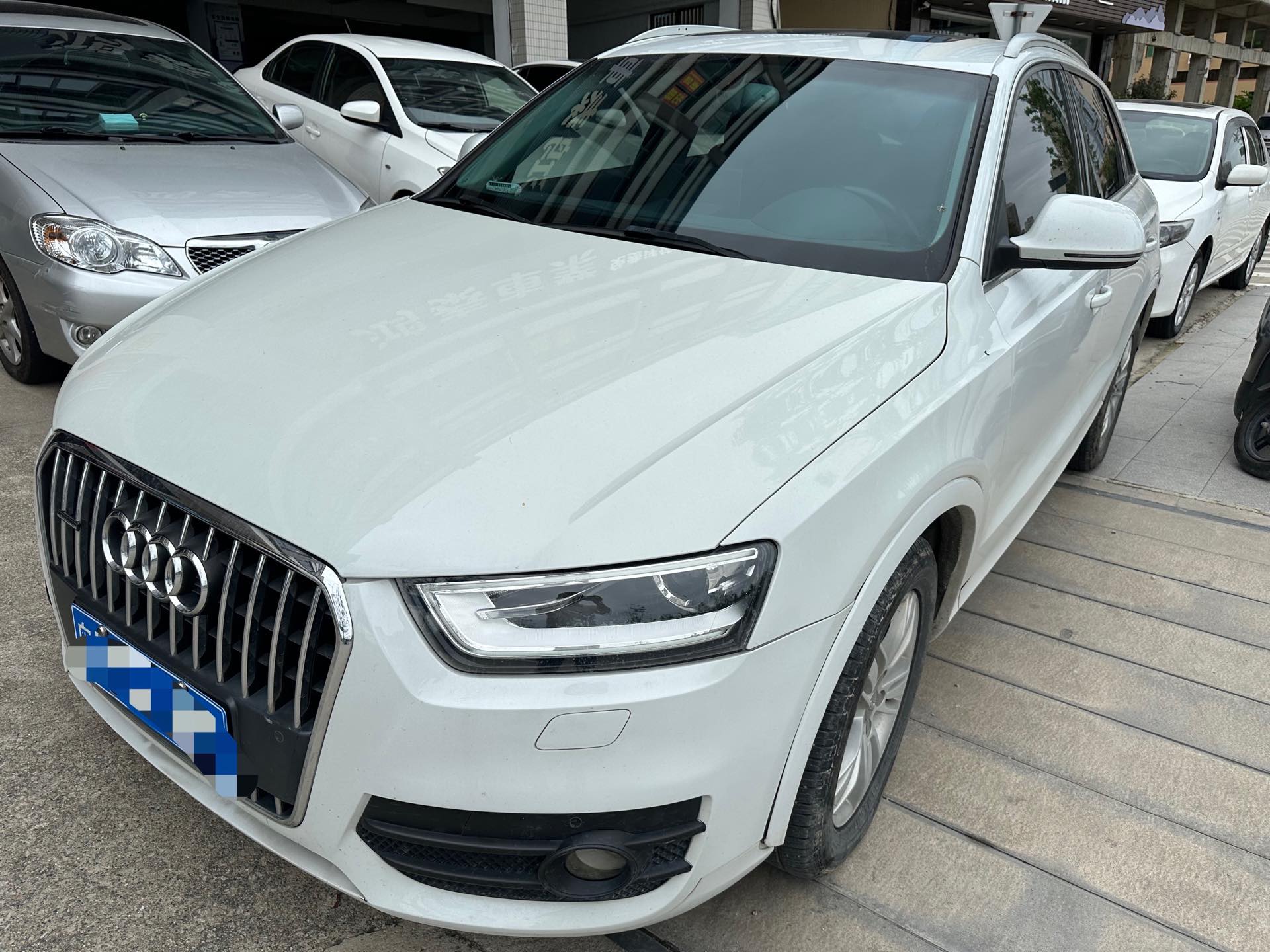 Audi Q3 2014 car image 