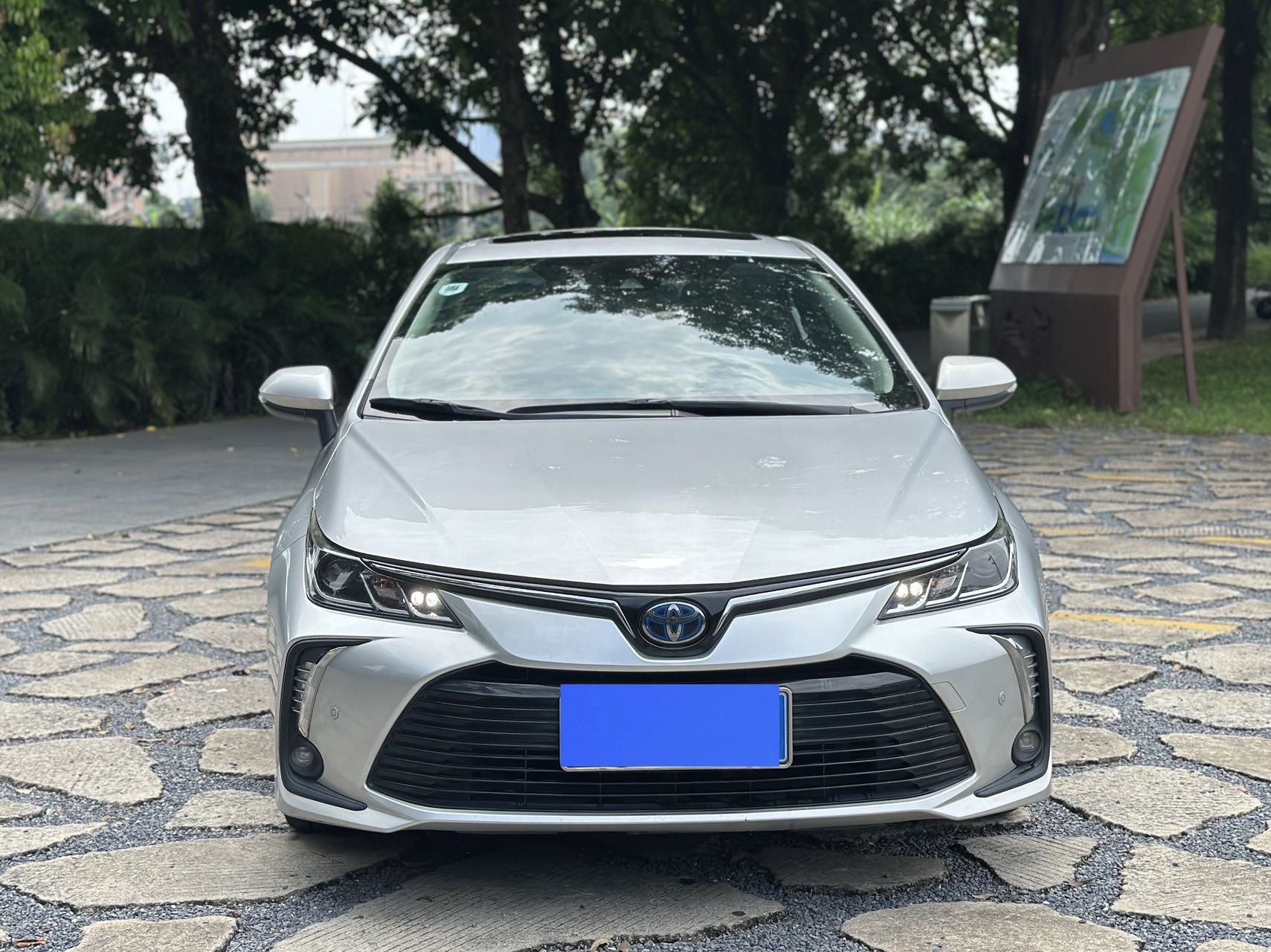 Toyota Corolla 2019 #2 Toyota Corolla 2019 car image #2