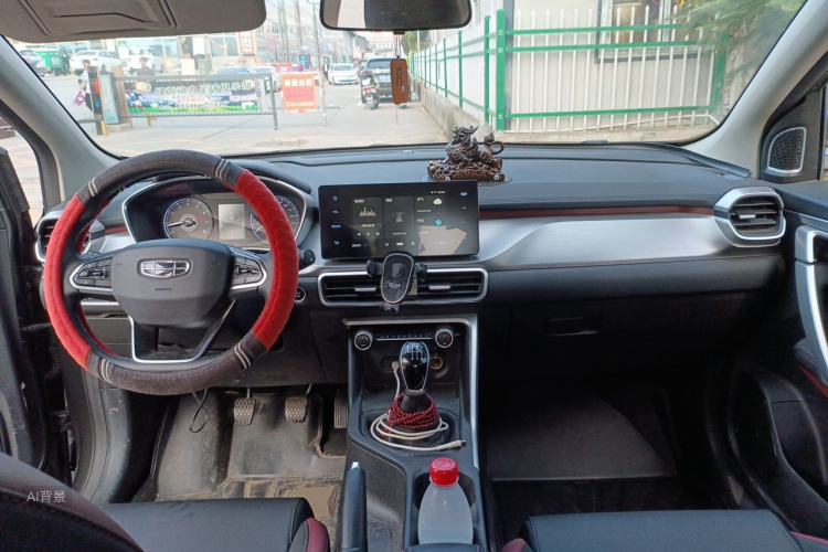 GEELY Coolray 2022 car image #11