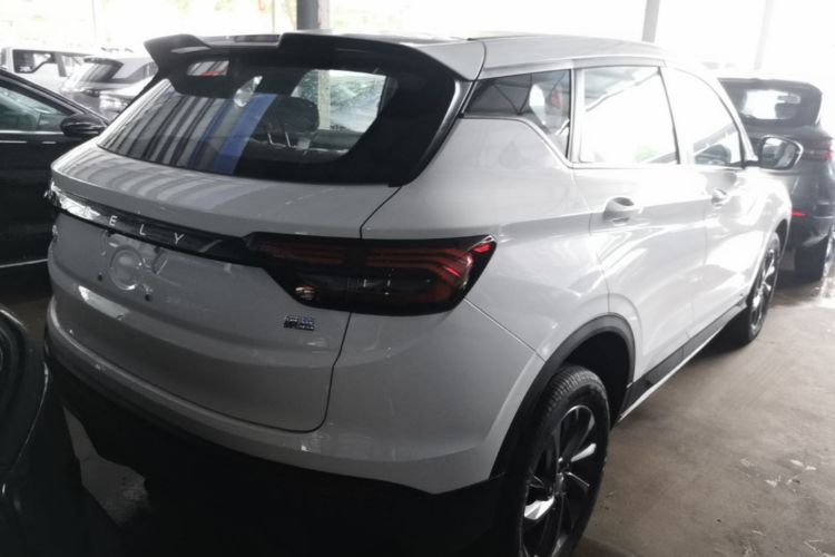 GEELY Coolray 2026 #7 GEELY Coolray 2026 car image #7