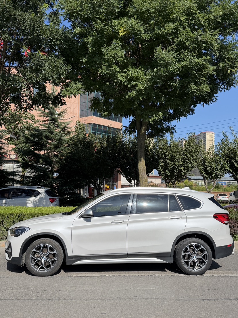 BMW X1 2021 imagen de coche #4