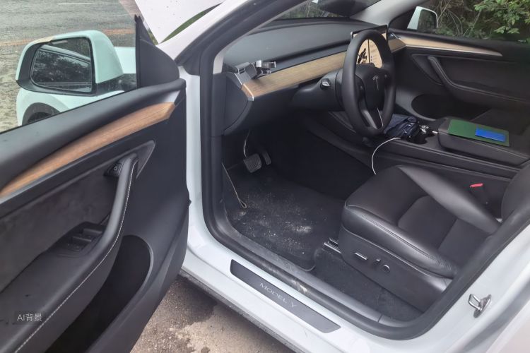 Tesla Model Y 2022 #18 Tesla Model Y 2022 car image #18