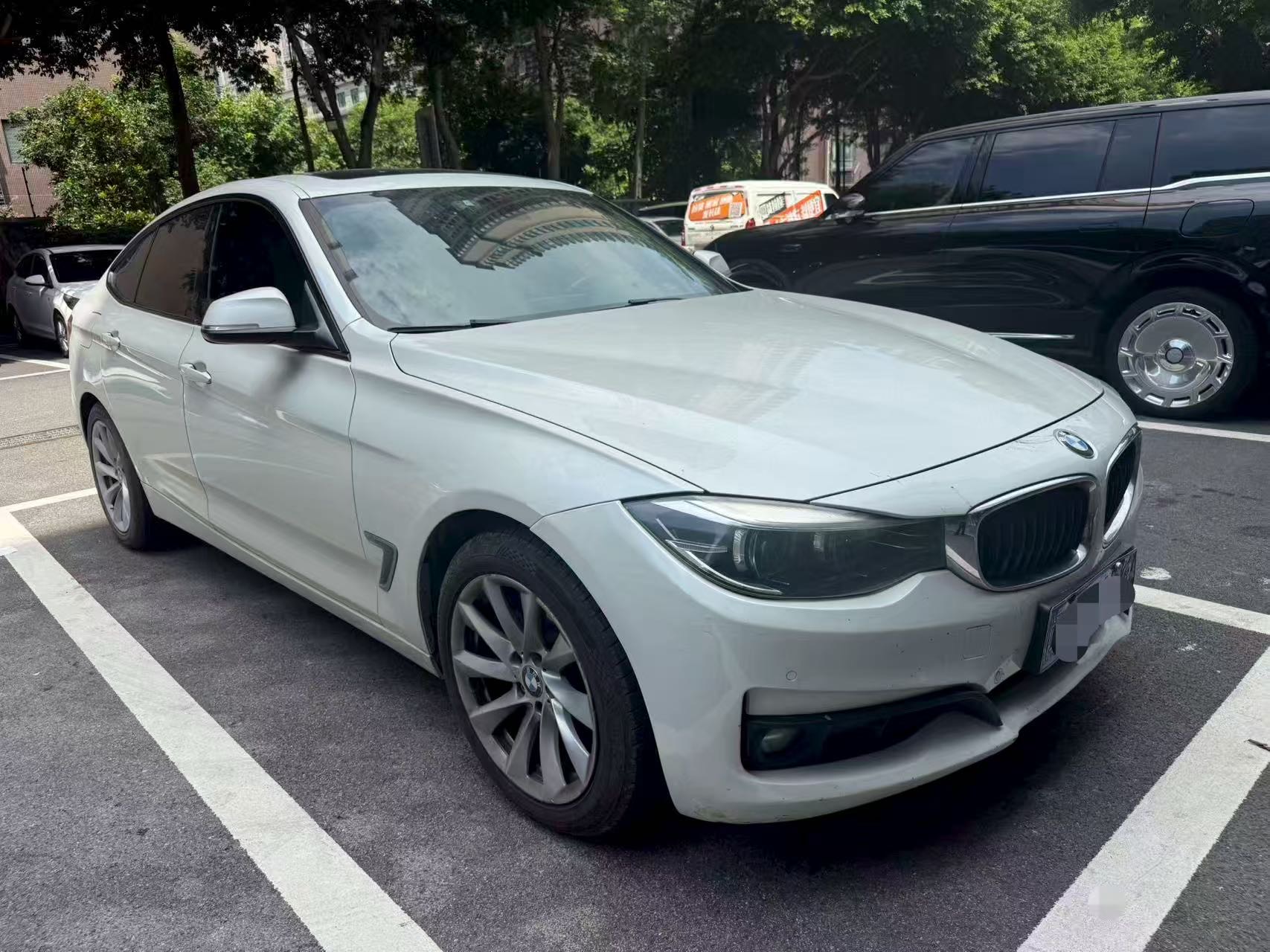 BMW 3 Series GT 2017 #5 BMW 3 Series GT 2017 car image #5
