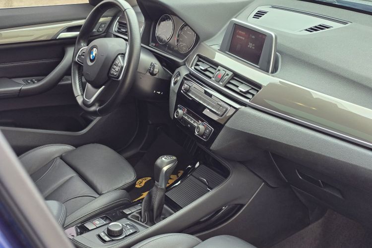 BMW X1 2018 #8 BMW X1 2018 car image #8