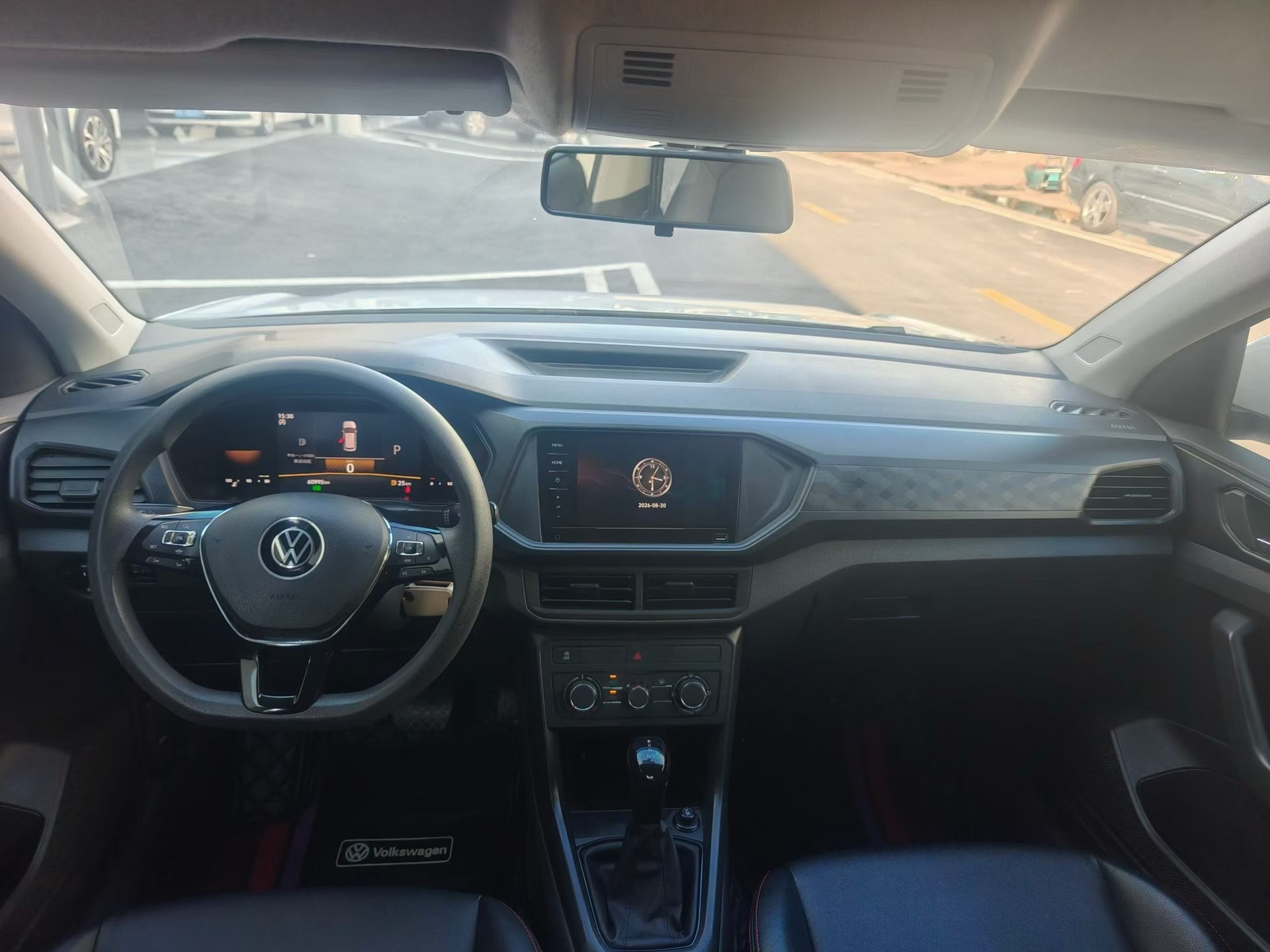 Volkswagen T-Cross 2022 immagine di auto #8