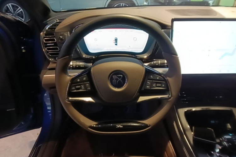 BYD Han 2022 car image #11