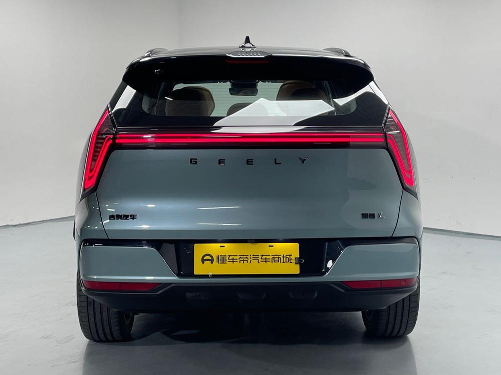 GEELY Boyue L 2025 car image #6
