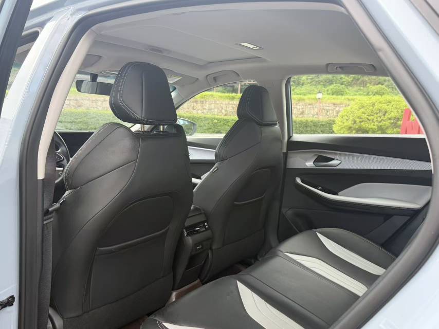 GEELY Binray 2023 #7 GEELY Binray 2023 car image #7