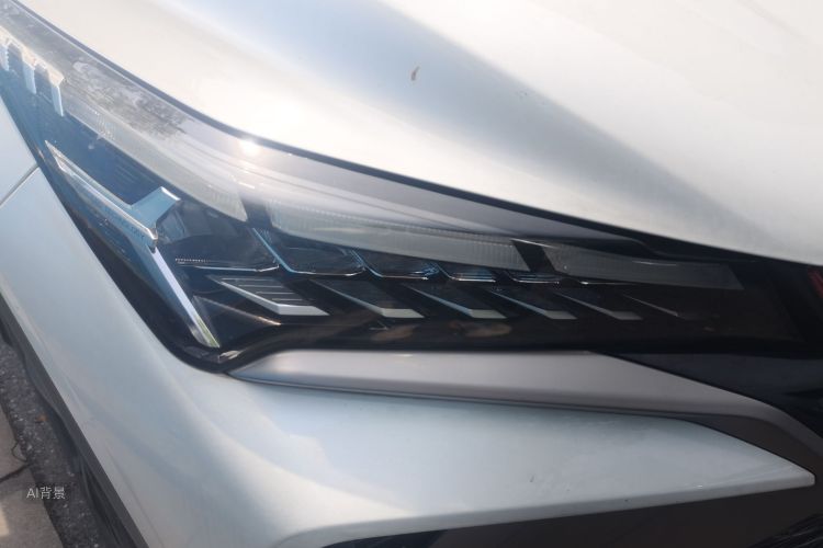 GEELY Coolray 2023 immagine di auto #8