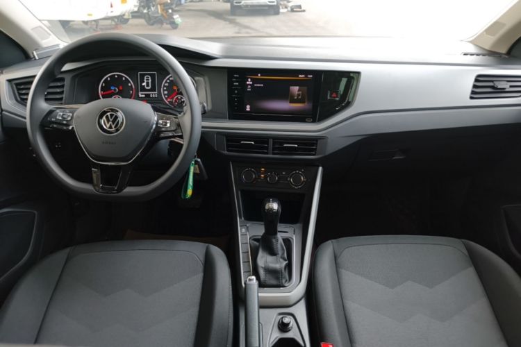 Volkswagen Polo 2021 car image #10