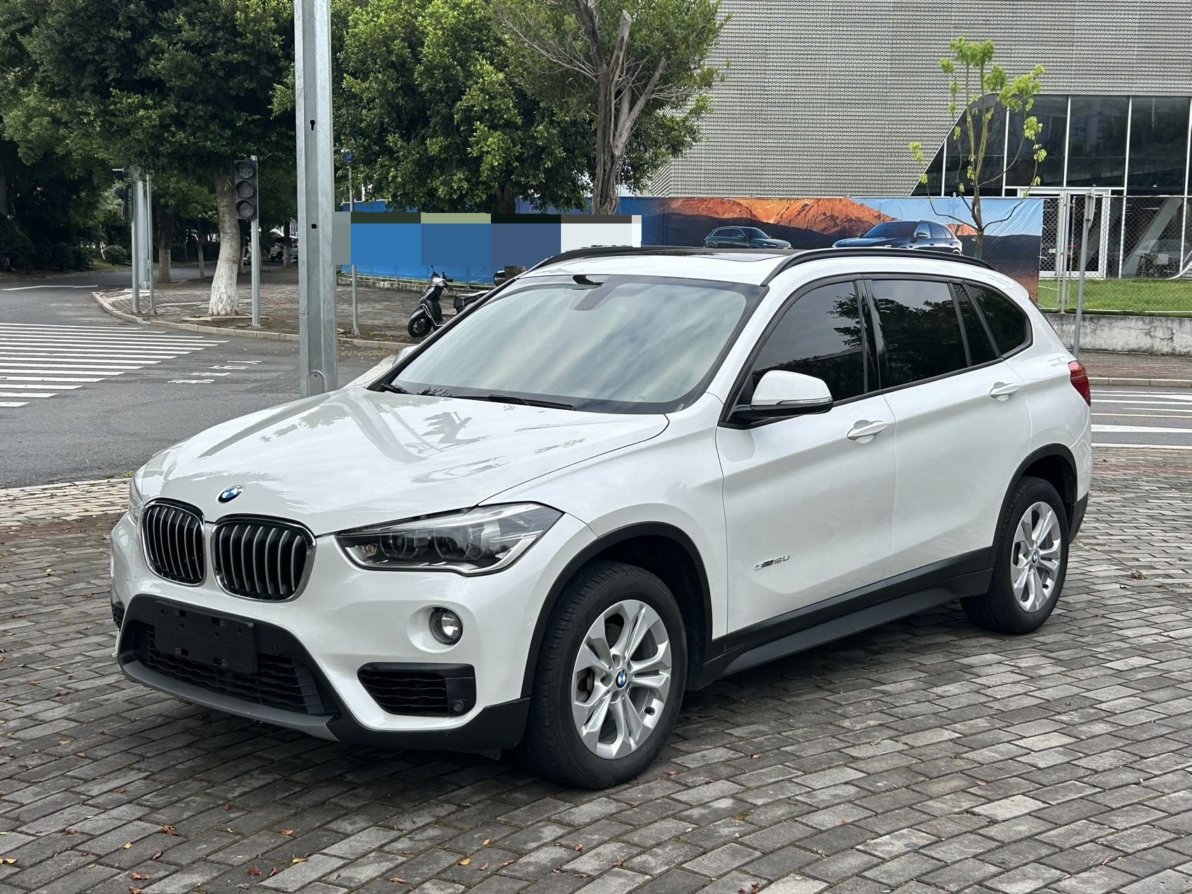 2016 2016 car image