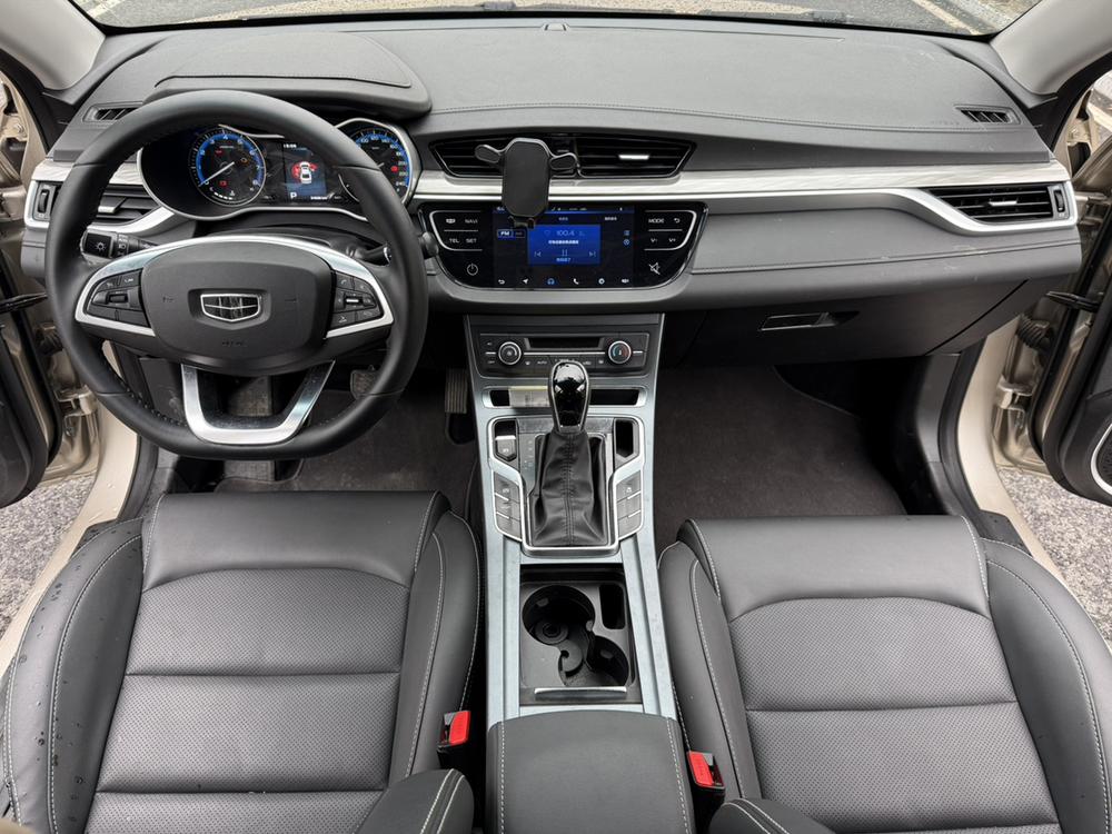 GEELY Emgrand 2019 image de voiture #15