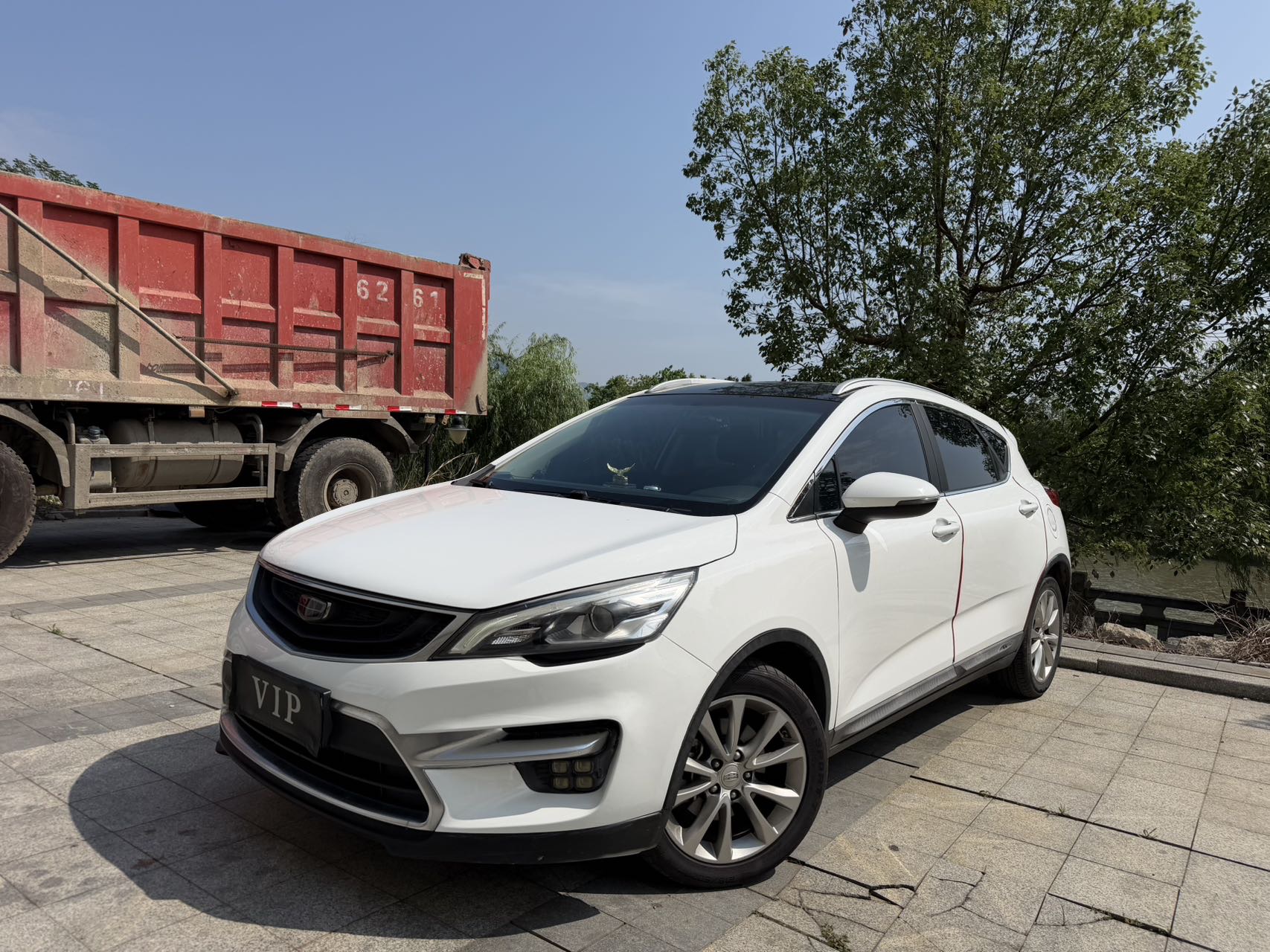 GEELY Emgrand GS 2016 GEELY Emgrand GS 2016 صورة سيارة