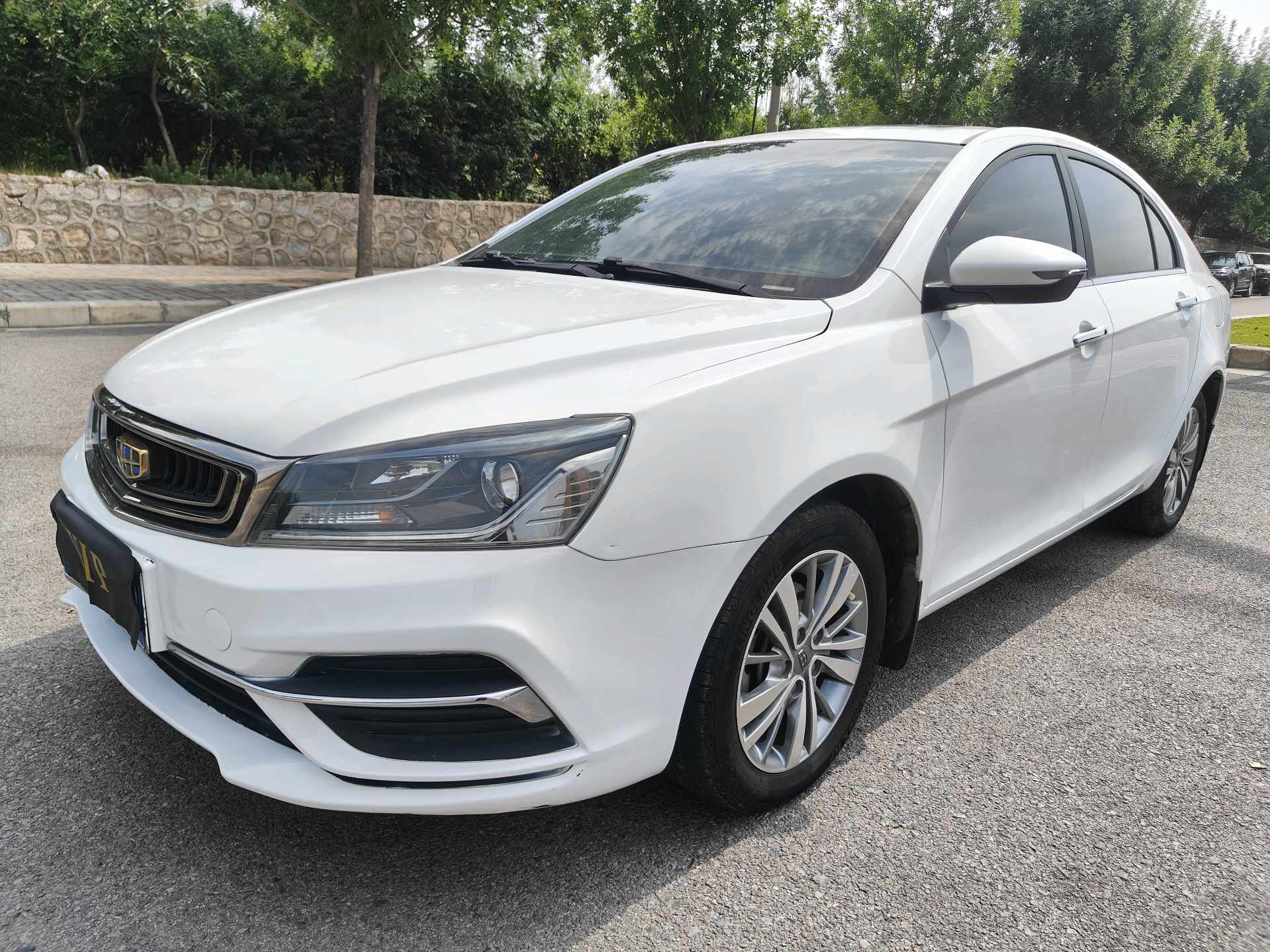 GEELY Emgrand 2019 car image 