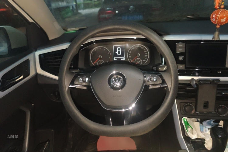 Volkswagen Polo 2021 car image #12