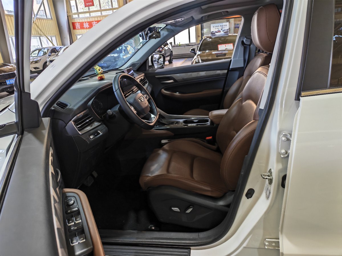 GEELY Vision X6 2021 car image #4