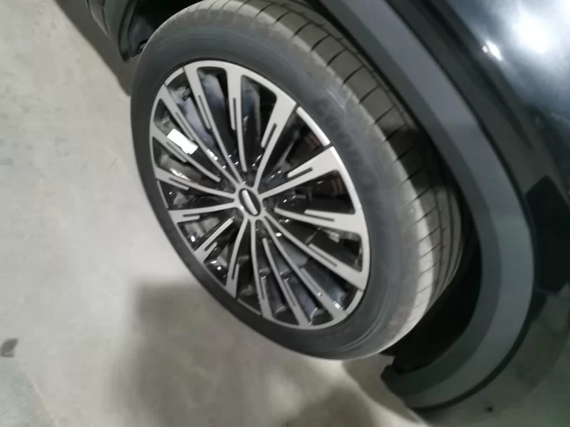 GEELY Monjaro 2025 car image #6