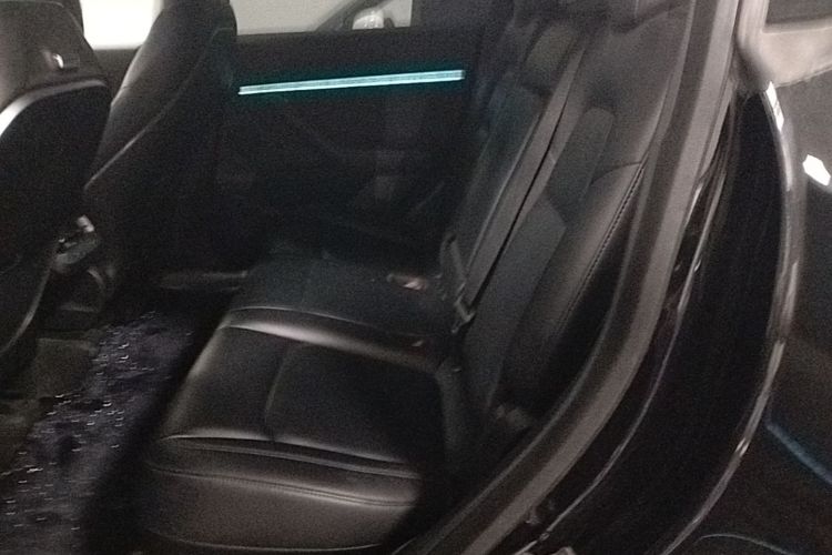 Tesla Model Y 2022 #17 Tesla Model Y 2022 car image #17
