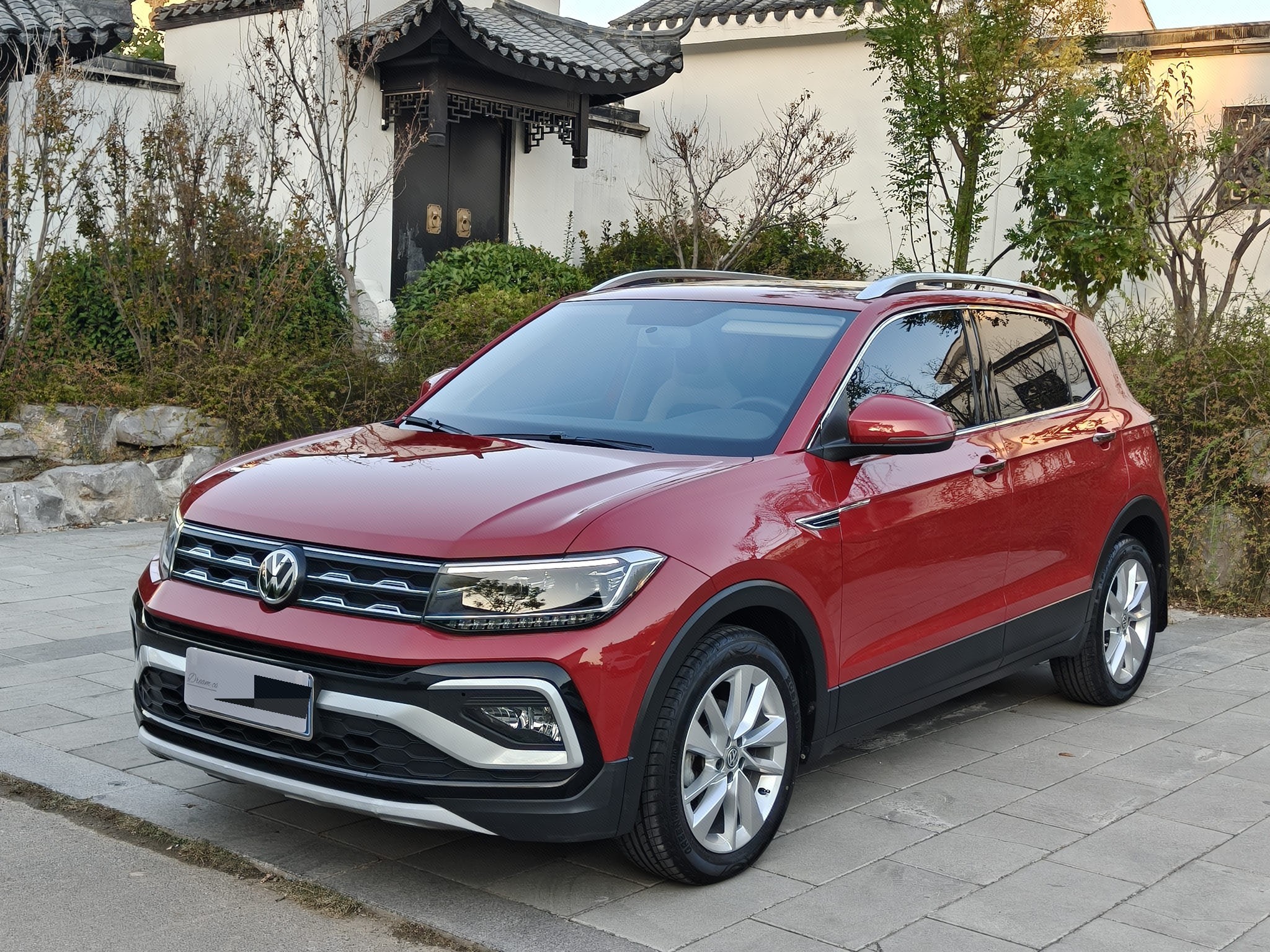 Volkswagen T-Cross 2019 Volkswagen T-Cross 2019 car image