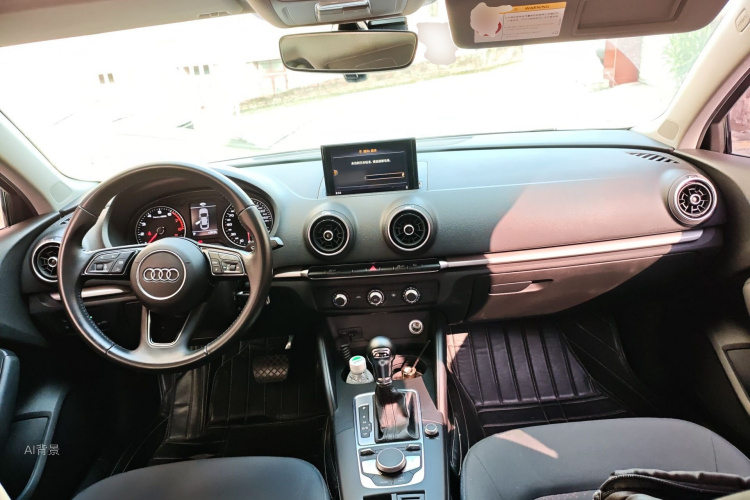 Audi A3 2018 car image #11
