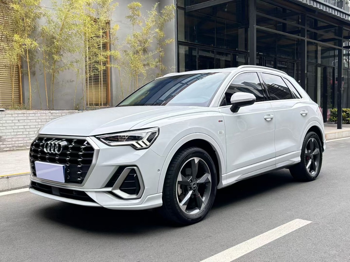 Audi Q3 2023 Audi Q3 2023 car image