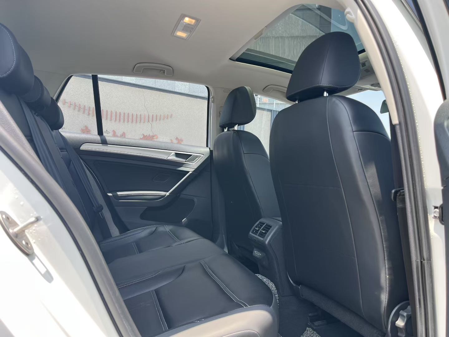 Volkswagen Golf 2020 #8 Volkswagen Golf 2020 car image #8