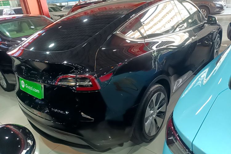 Tesla Model Y 2022 #7 Tesla Model Y 2022 car image #7