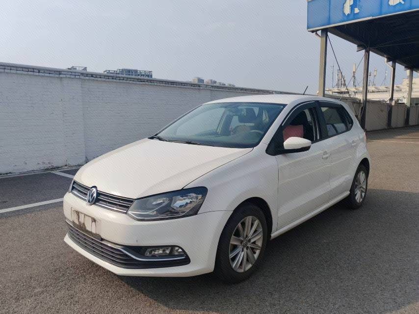Volkswagen Polo 2014 car image 