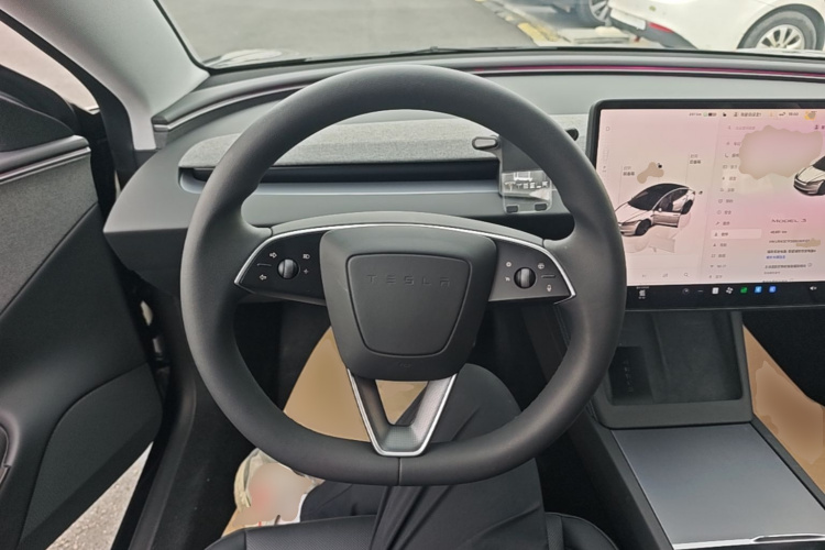 Tesla Model 3 2025 #11 Tesla Model 3 2025 car image #11