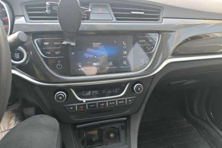 GEELY Emgrand 2017 #15 GEELY Emgrand 2017 car image #15