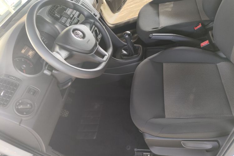 Volkswagen Polo 2016 صورة سيارة #9