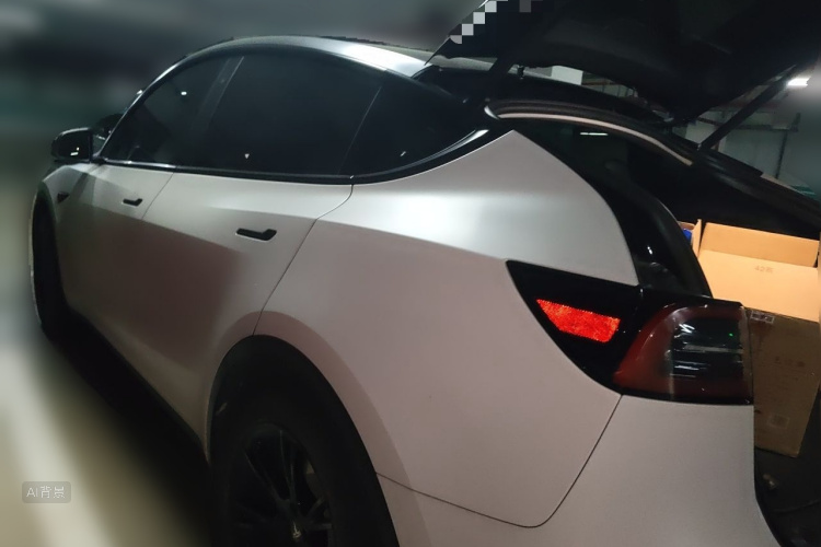 Tesla Model Y 2022 car image #5