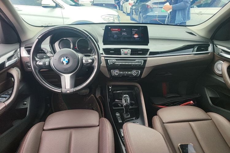 BMW X1 2021 car image #10