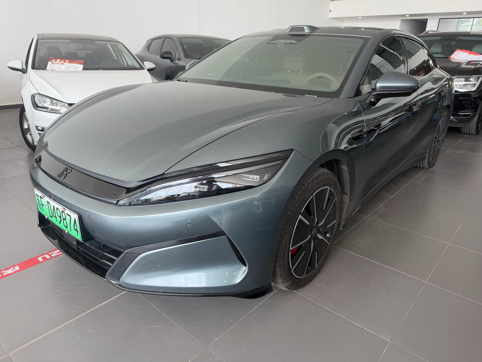 BYD HanL 2025 car image 