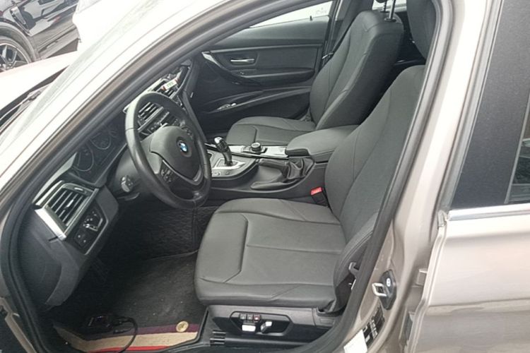 BMW 3 Series 2017 #15 BMW 3 Series 2017 car image #15