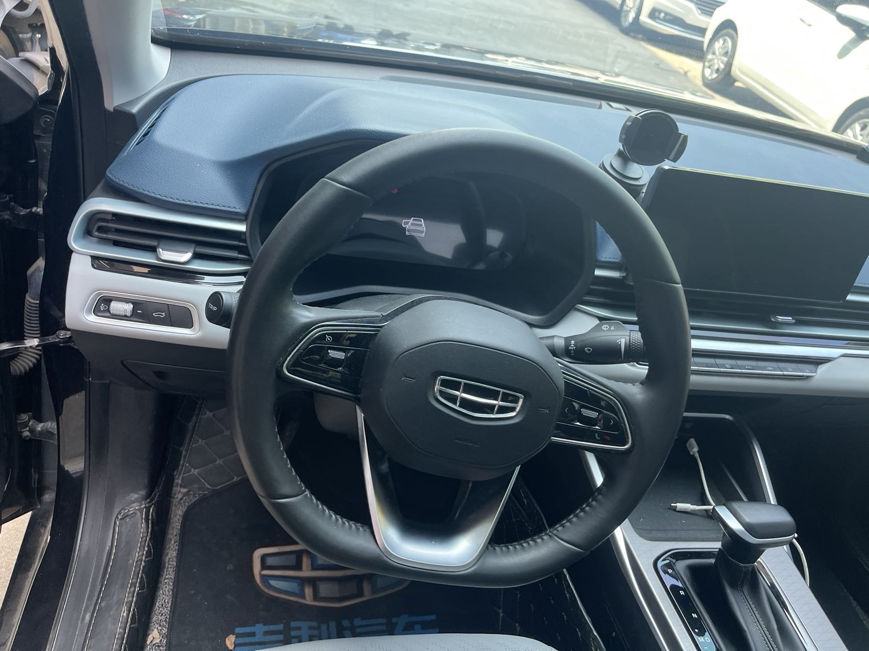 GEELY Emgrand 2022 #5 GEELY Emgrand 2022 car image #5
