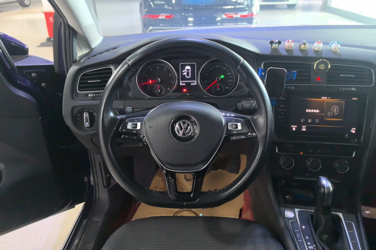 Volkswagen Golf 2020 imagen de coche #11