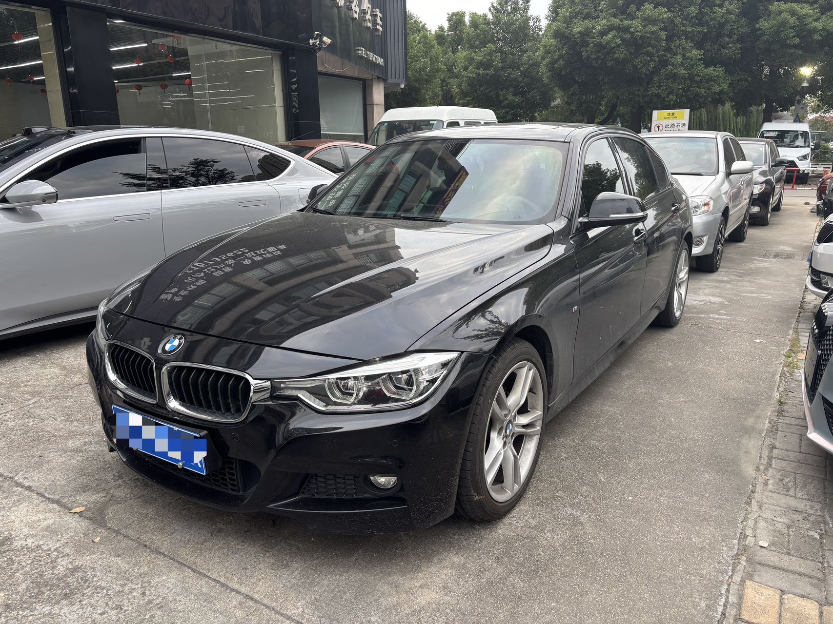 BMW 3 Series 2018 car image 