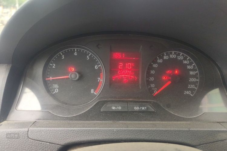 Volkswagen Santana 2016 car image #14